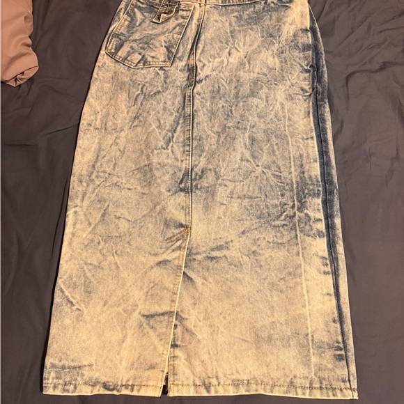 AMilano Light Blue Denim Skirt - Picture 2 of 3